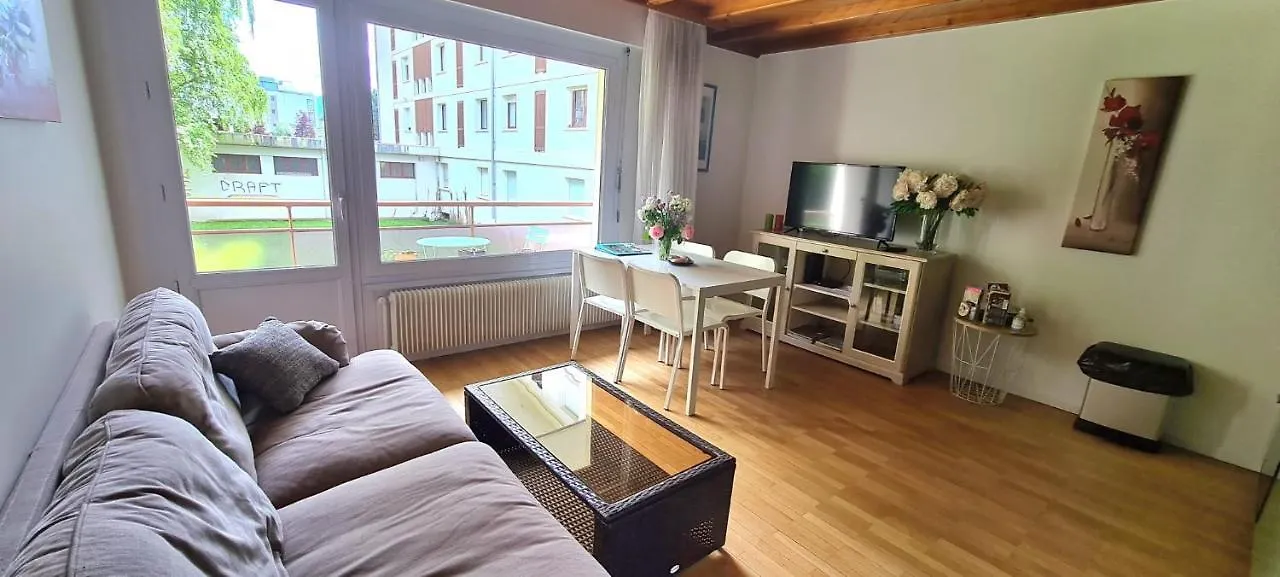 Pom'Verte-Pres Du Centre-Ville Et Du Lac -Parking Gratuit Annecy Apartment